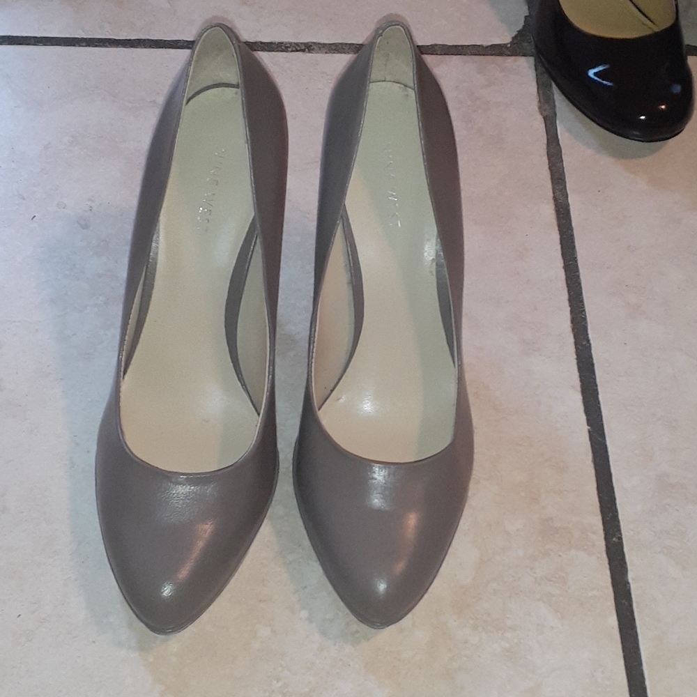 Nine west